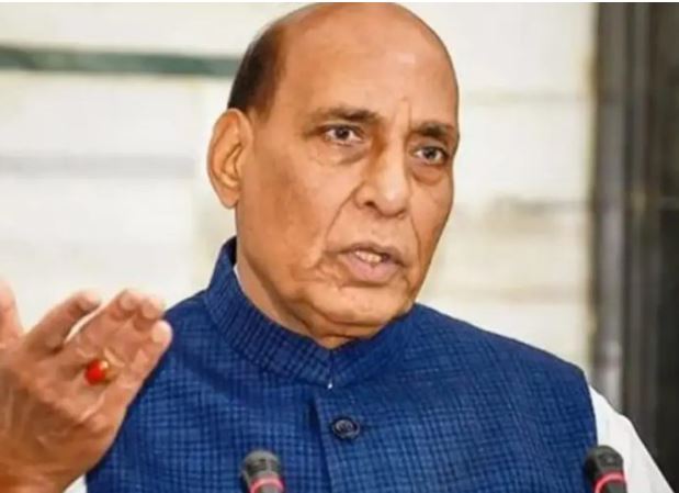 'भारत-चीन सीमा पर सेना प्रमुख के बयान पर 'झूठे आरोप' के लिए राजनाथ सिंह ने राहुल गांधी की आलोचना की | '